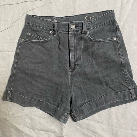Gap high rise grey denim shorts - Picture 2 of 3